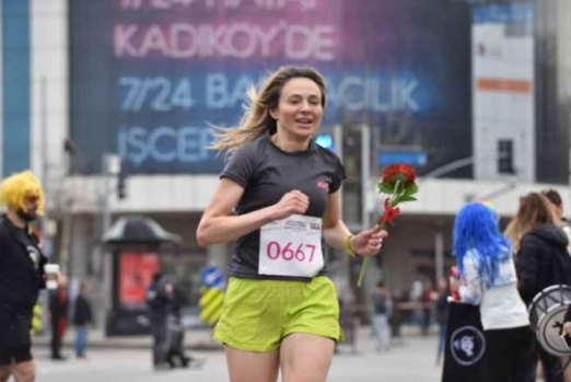 Güçlü Kadınlar Kadıköy'de koştu