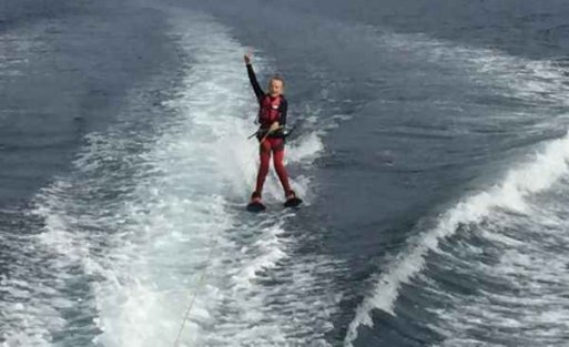 13 yaşındaki çocuk Norveç’ten Danimarka’ya su kayağı ile geçti