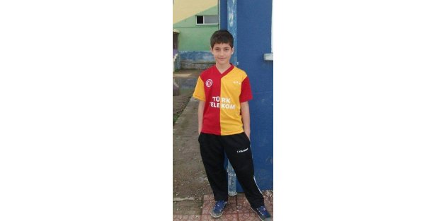 14 yaşındaki futbolcu inşaattan düşüp öldü