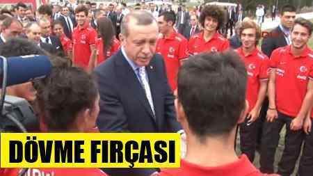 Erdoğan'dan milli futbolcuya dövme fırçası