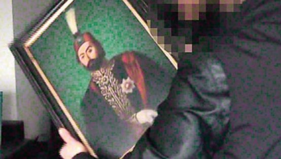 Ataşehir’de lüks rezidansta kaçak tarihi tablolar yakalandı 