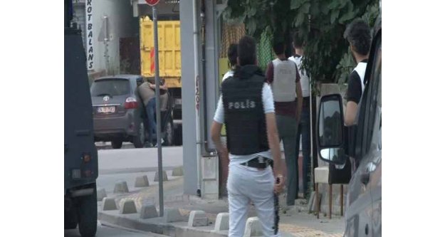 İstanbul polisi IŞİD'in hücre evlerini bastı