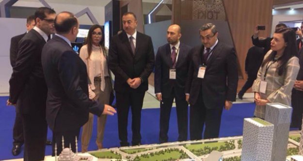 Haydar Aliyev Ağaoğlu standını ziyaret etti.