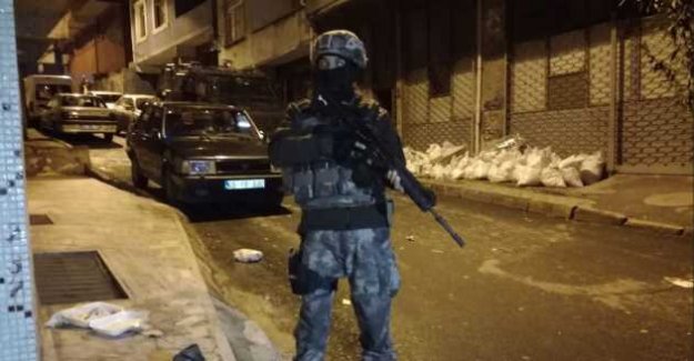 İstanbul'da terör operasyonu: Çok sayıda gözaltı var