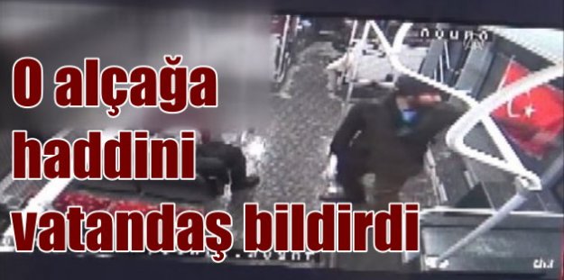 Van'da Türk bayrağına saldıran alçağa vatandaşlardan sopa