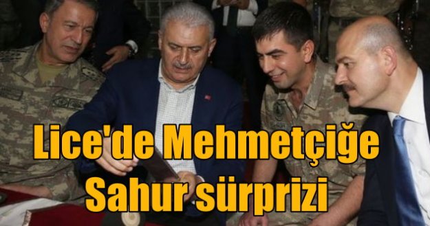 Başbakan Binali Yıldırım, sahuru Lice'de Mehmetçik'le yaptı