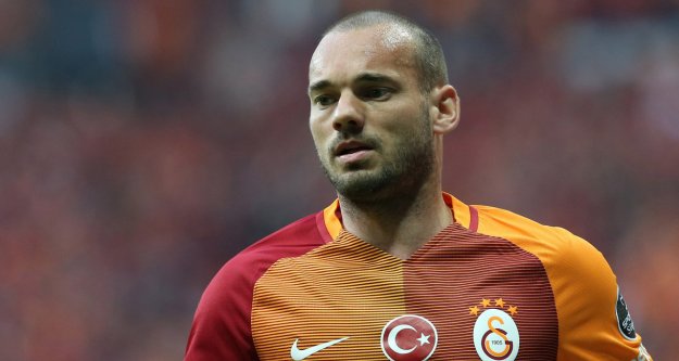 Galatasaray Sneijder'in biletini kesti