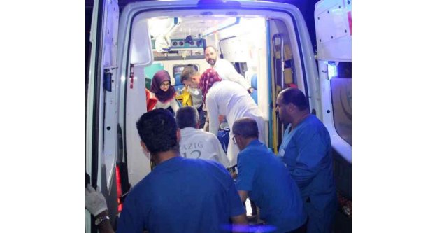 Seydişehir'de kum yığınına çarpan otomobilde 6 kişi yaralandı