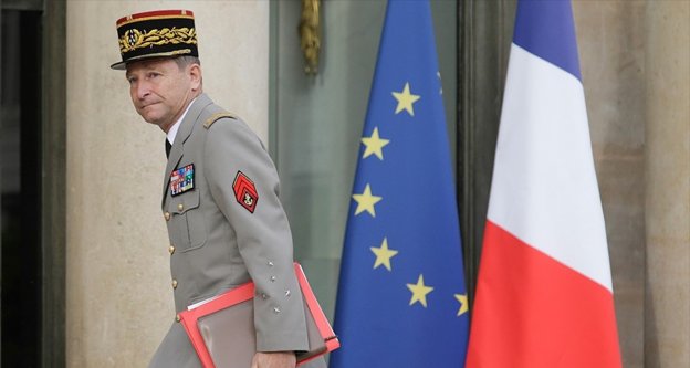 Fransa'da Genelkurmay Başkanı istifa etti 