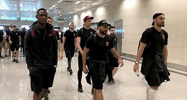Galatasaray'ın rakibi Östersunds, İstanbul'a geldi