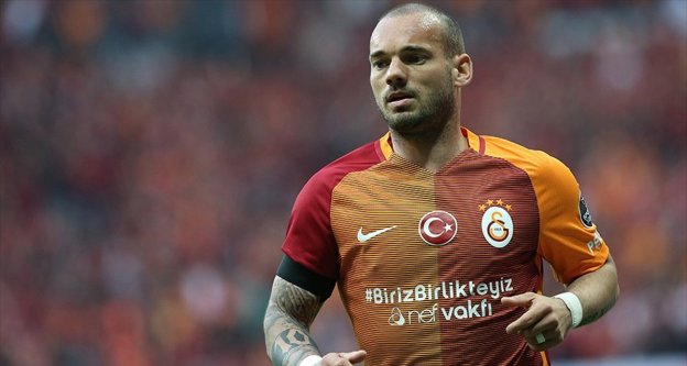 İstanbul Başakşehir'den Sneijder açıklaması