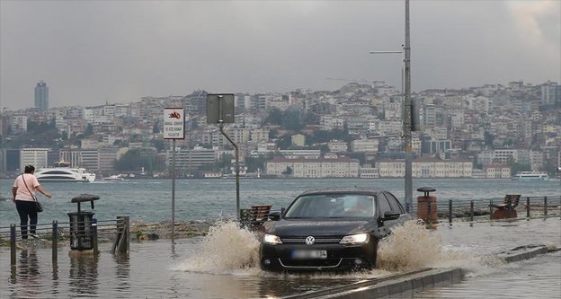 Meteorolojik verilere göre yağış İstanbul'u terk etti
