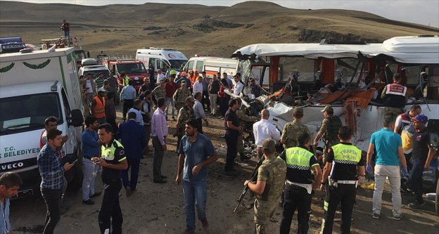 Ağrı'da trafik kazası: 7 ölü, 11 yaralı