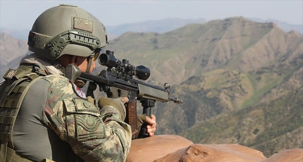 Şırnak'ta 5 terörist güvenlik güçlerine teslim oldu