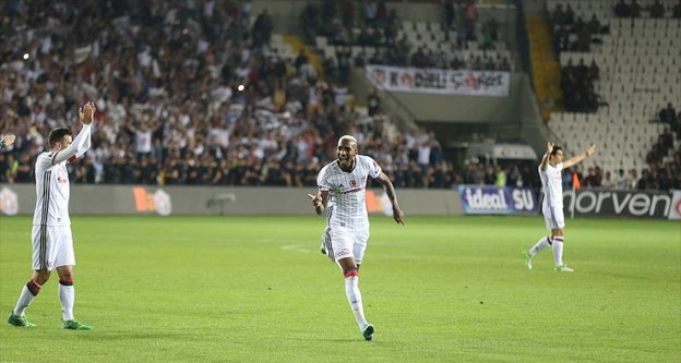 Talisca Beşiktaş'ta mutlu