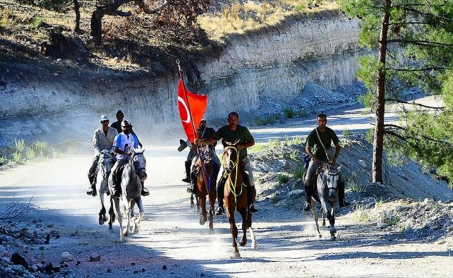 Atlılar 95 yıl sonra dörtnala İzmir'e gidiyor