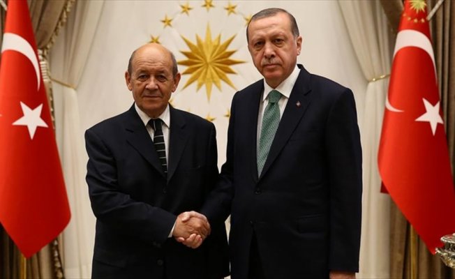 Erdoğan, Fransa Dışişleri Bakanı Le Drian'ı kabul etti