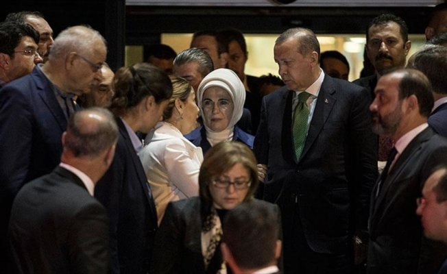 Cumhurbaşkanı Erdoğan Yüksel'in ailesine taziye ziyaretinde bulundu