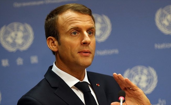 Macron, internet devlerinin vergilendirilmesinde kararlı