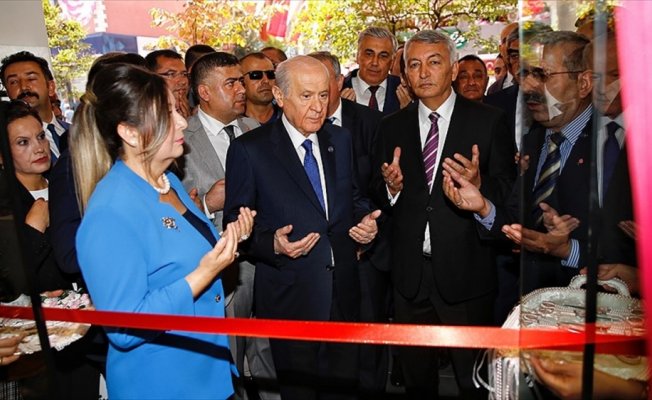 MHP Genel Başkanı Bahçeli 'El izi' mağazasının açılışını yaptı