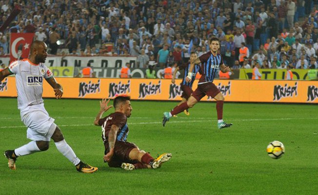 Trabzonspor şokta;Trabzonspor 3- Aytemiz Alanyaspor 4