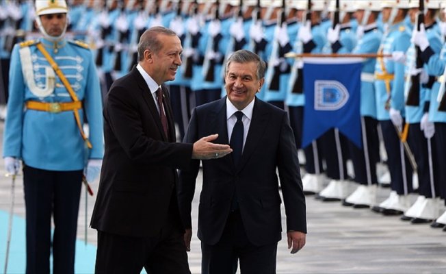 Cumhurbaşkanı Erdoğan, Mirziyoyev'i resmi törenle karşıladı