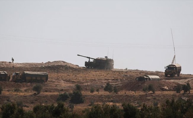 İdlib için çok sayıda komando ve zırhlı araç sınırda konuşlandırıldı