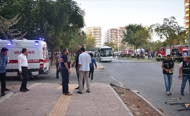 Kalkınma Bakanı Elvan: Mersin'deki saldırıya ilişkin 11 kişi gözaltında