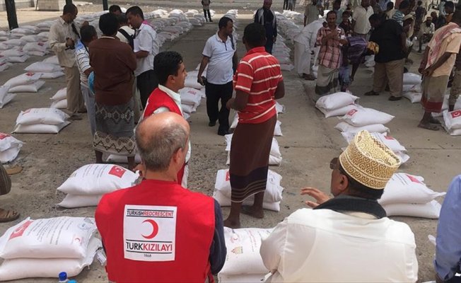 Türk Kızılayının Yemen'de ihtiyaç sahiplerine yardımları sürüyor