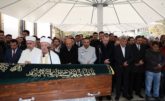 Cumhurbaşkanı Erdoğan sınıf arkadaşı Güdük'ün cenaze törenine katıldı
