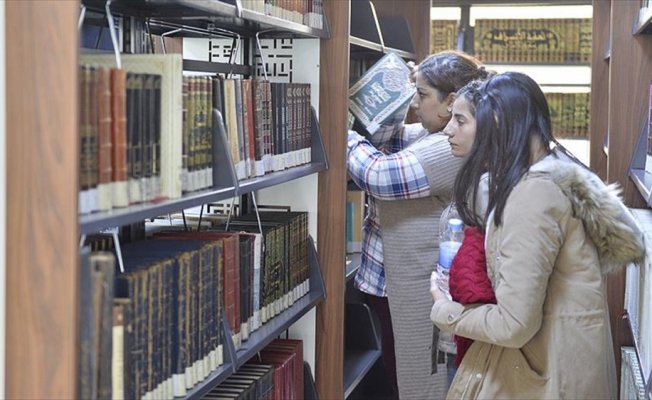 Güneydoğu'nun en büyük kütüphanesi Mardin'de hizmete açıldı