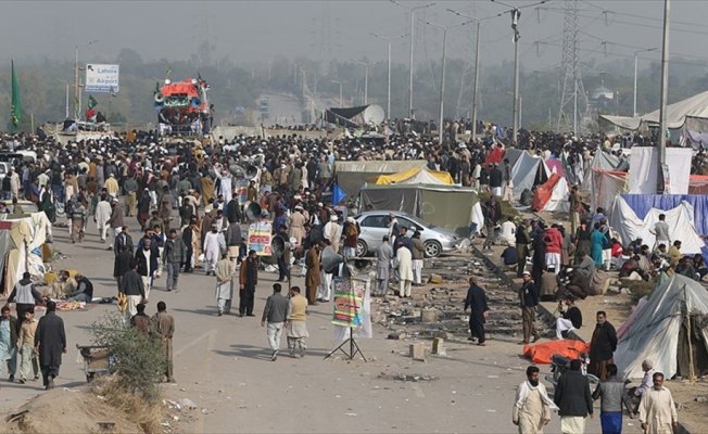 Pakistan'da hükümet ile protestocular uzlaştı