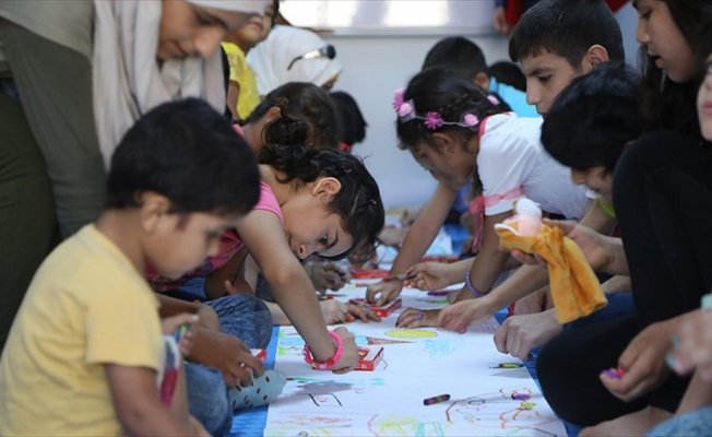 Suriyeli 30 bin çocuk sosyal uyum eğitimi aldı