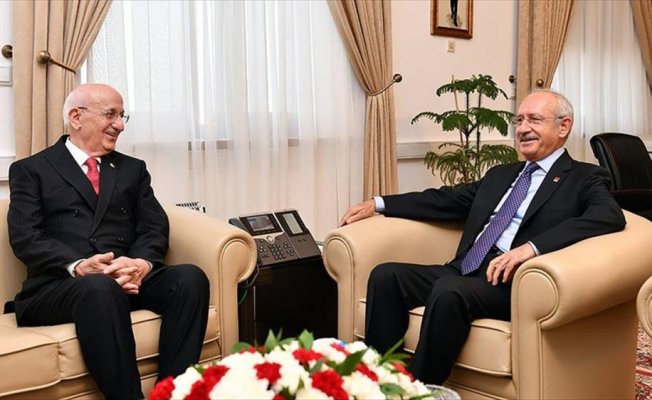 TBMM Başkanı Kahraman, Kılıçdaroğlu'nu ziyaret etti