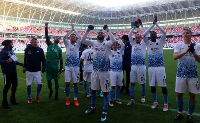 Trabzonspor 3 puanla dönüyor