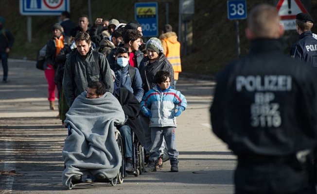 Almanya'da sığınmacılara ülkelerine dönmeleri için ek teşvik
