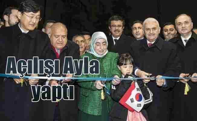 Başbakan Yıldırım büyükelçilik binasını 'Ayla' ile açtı