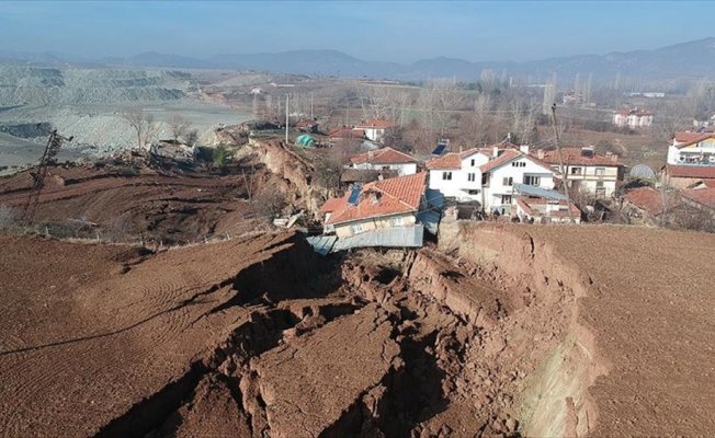 Bolu'da heyelan sonrası hasar tespit çalışmaları başlatıldı