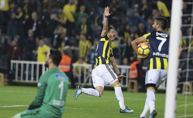 Fenerbahçe Kasımpaşa'yı 4 golle geçti