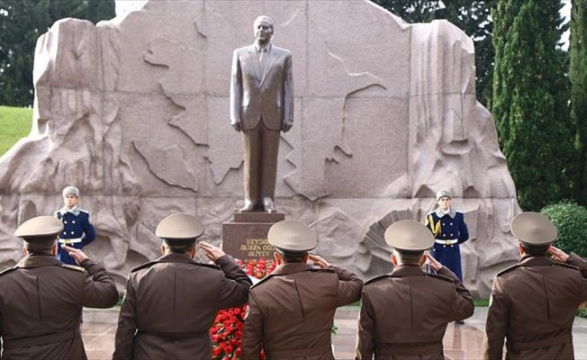 Haydar Aliyev vefatının 14. yılında anılıyor