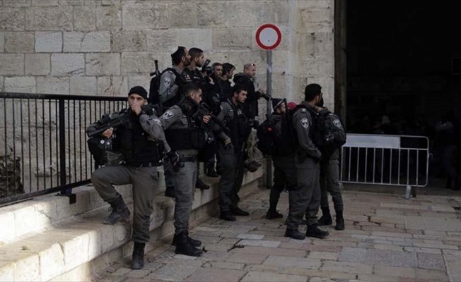 İsrail işgal altındaki Doğu Kudüs sokaklarında polis sayısını arttırdı