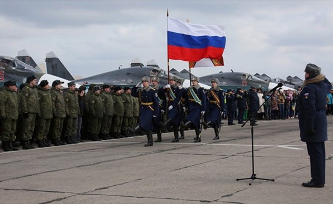 Putin'den Rus birliklere 'Suriye'den çekilin' talimatı