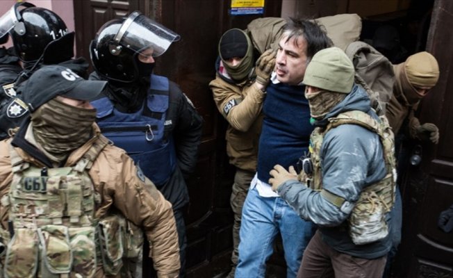 Taraftarları Saakaşvili’nin serbest kalmasını sağladı