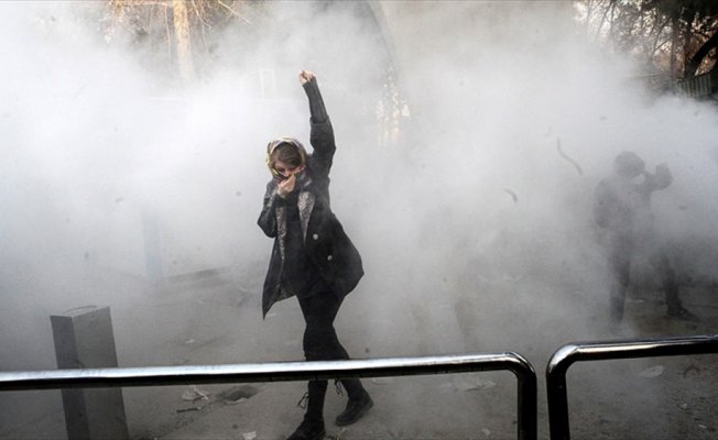 İran'daki protestolarda '3 gün' uyarısı