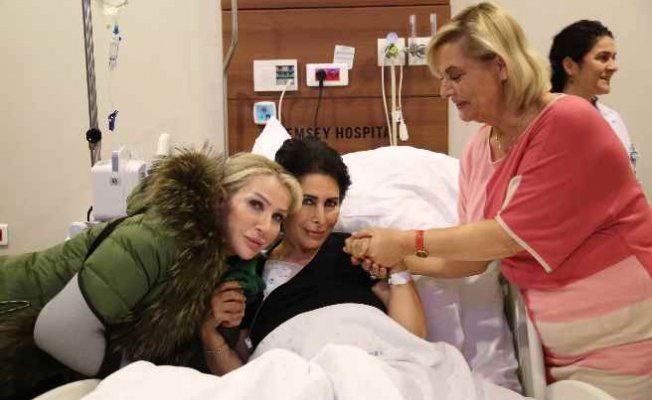 Nuray Hafiftaş'ı Seda Sayan ve Ceylan hastanede yalnız bırakmadı