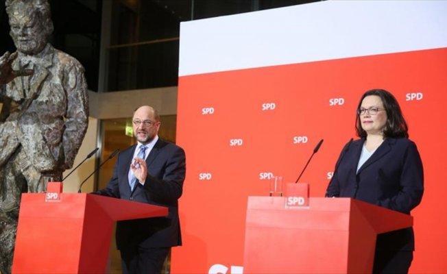 Almanya'da SPD’nin oyu düşmeye devam ediyor