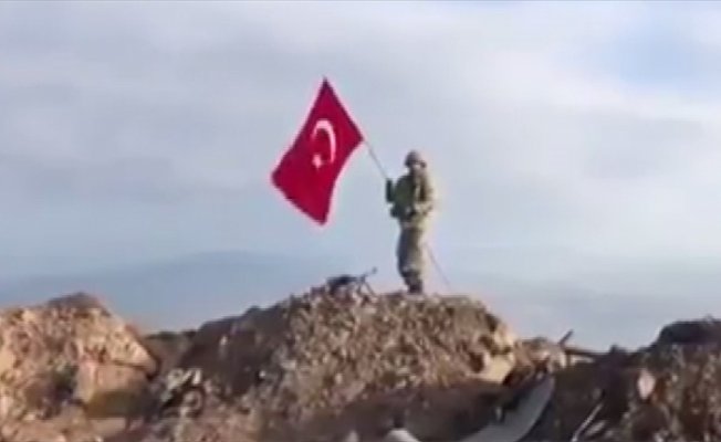 Darmık Dağı'na Türk bayrağı dikildi