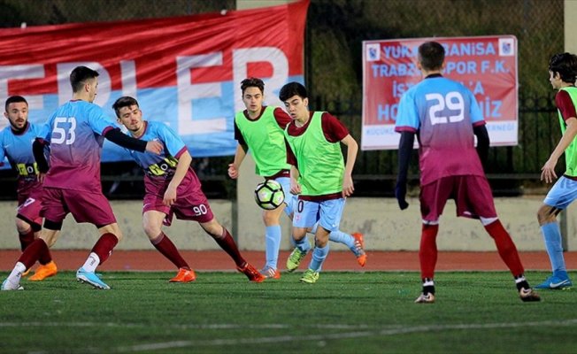Makedon ve Türk takımları arasında 'Trabzonspor' dostluğu