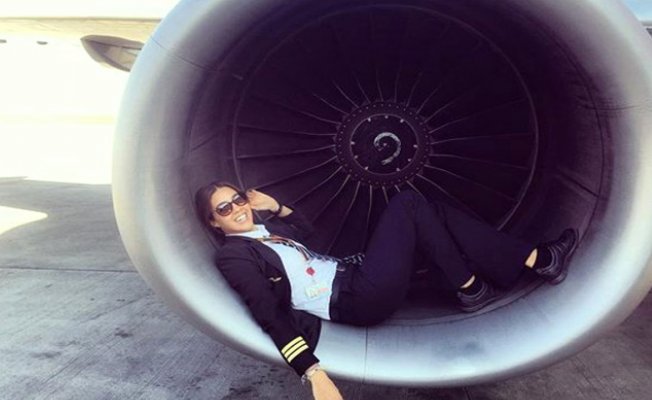 Türk bayan pilotun paylaşımları sosyal medyayı salladı