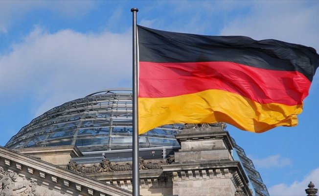 Almanya 4 Rus diplomatı sınır dışı etti